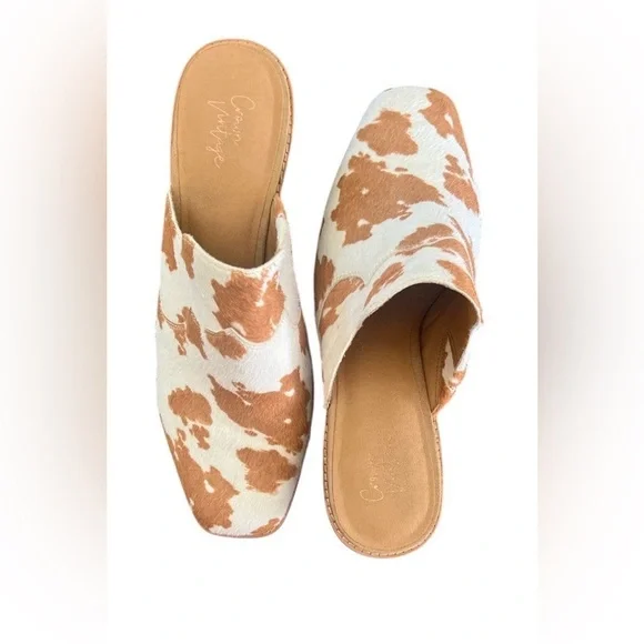 Crown Vintage Cow ๐ Girl Women's Mules - Tan - Picture 2 of 6